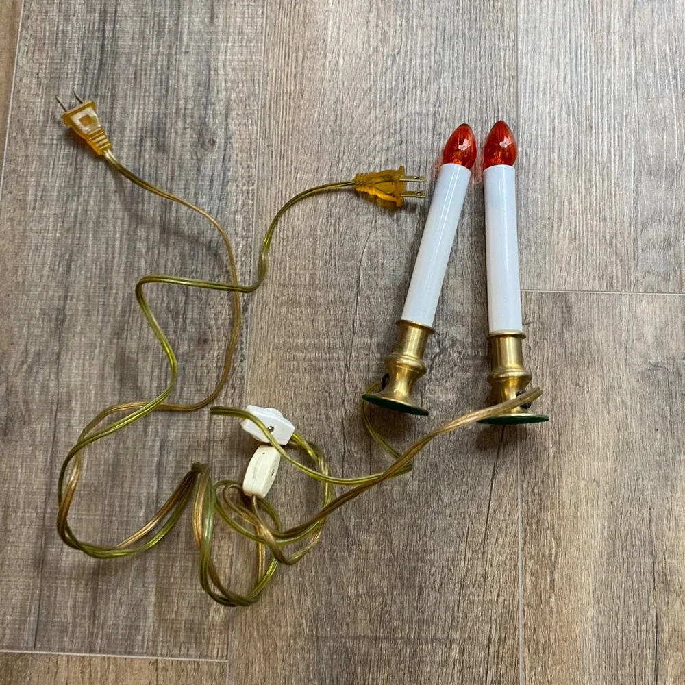 Vintage Electric Window Candles Brass Base Red Bulbs Set of 2 Made in Taiwan 9in